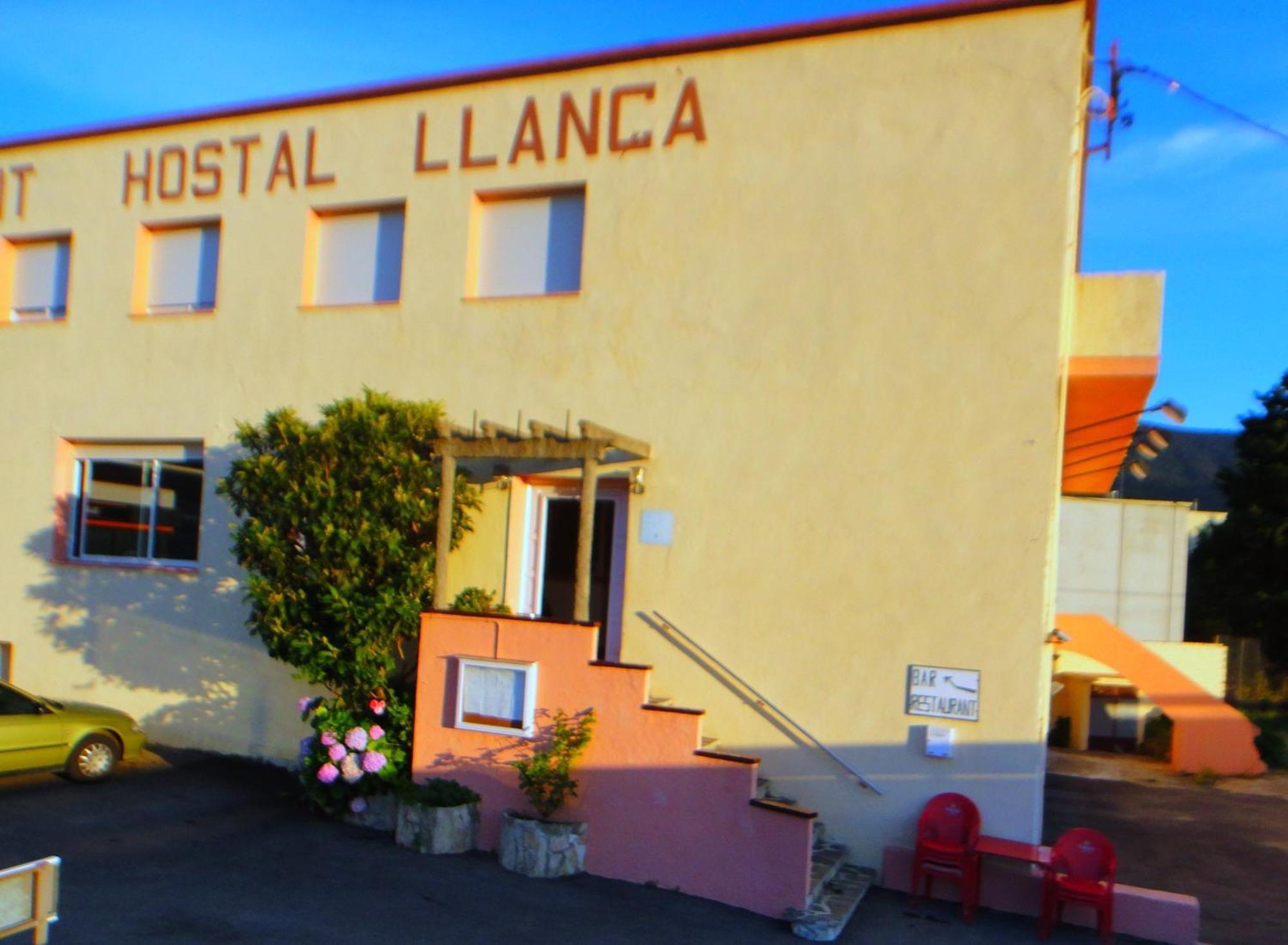 Pensió Restaurant Llança Hotel Exterior foto